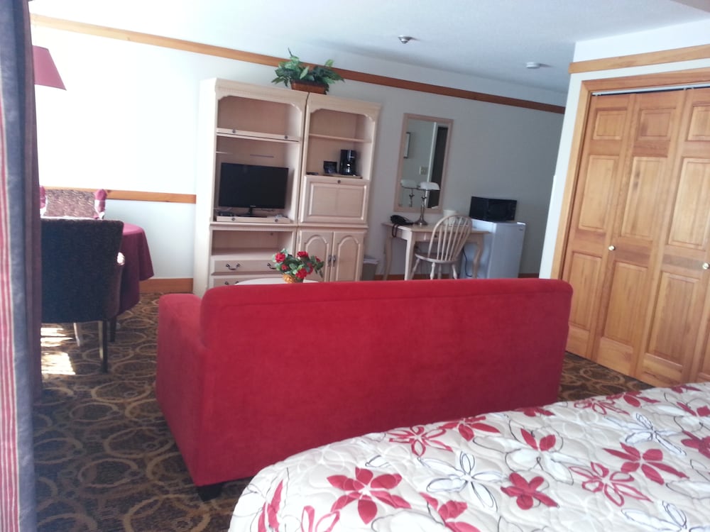 Granite Town Hotel 6/43