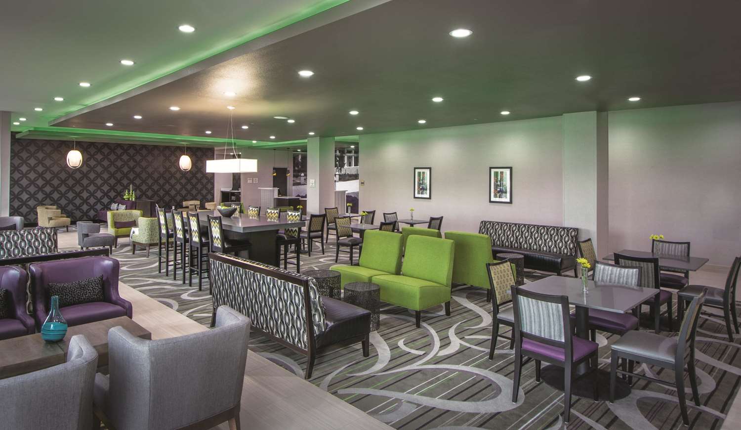 La Quinta Inn & Suites by Wyndham College Station South 41/64