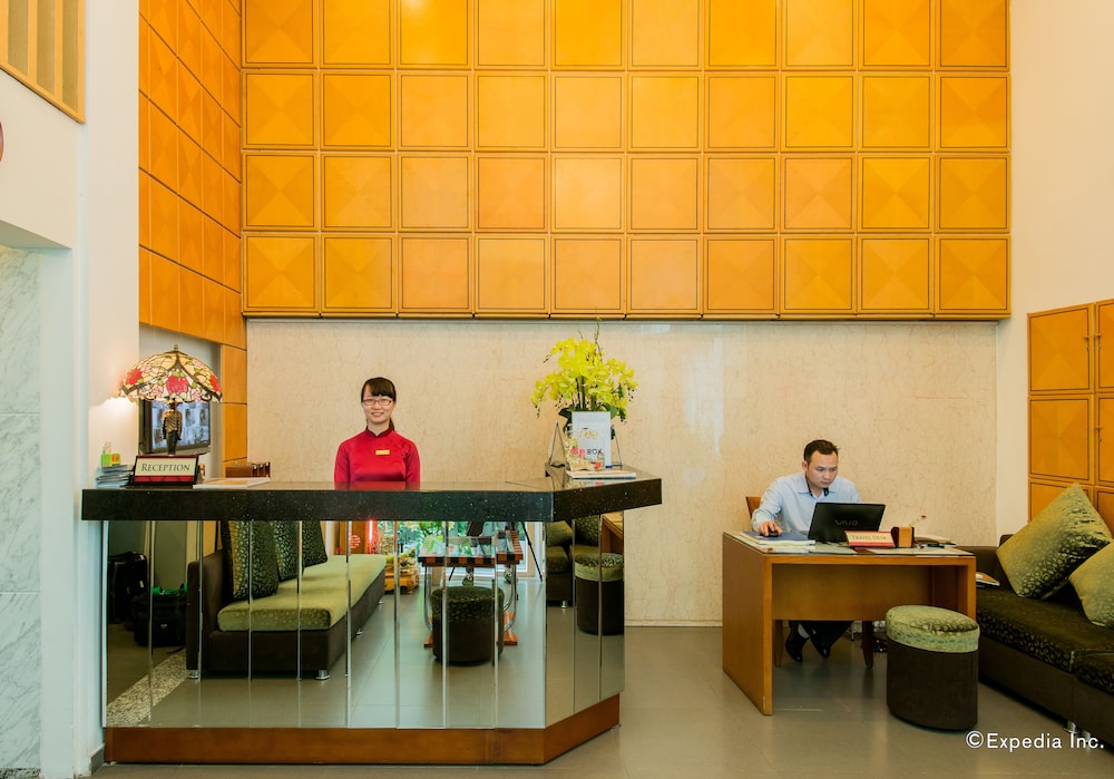 Golden Sun Villa Hotel 63/73