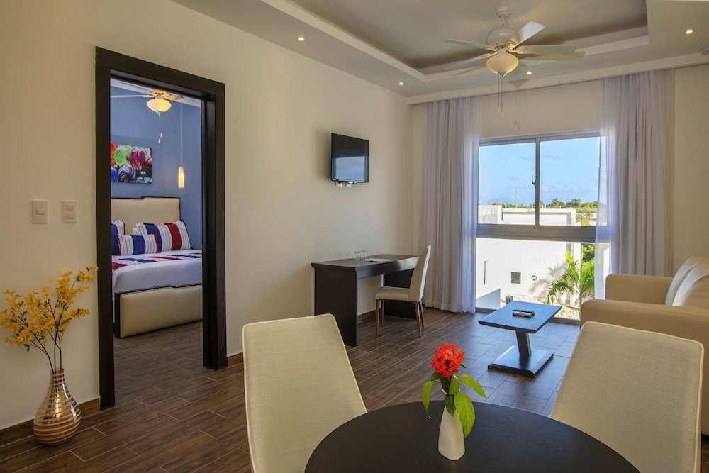 Whalaurban Punta Cana 35/56