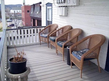 Thayers Inn 51/68