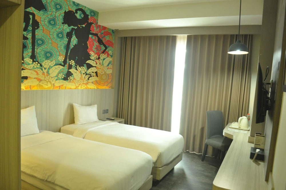 Grand Kolopaking Hotel 9/25