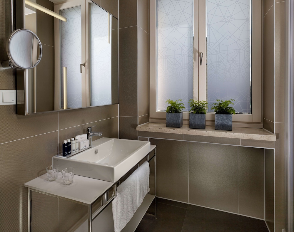 PARK PLAZA NUREMBERG 23/71