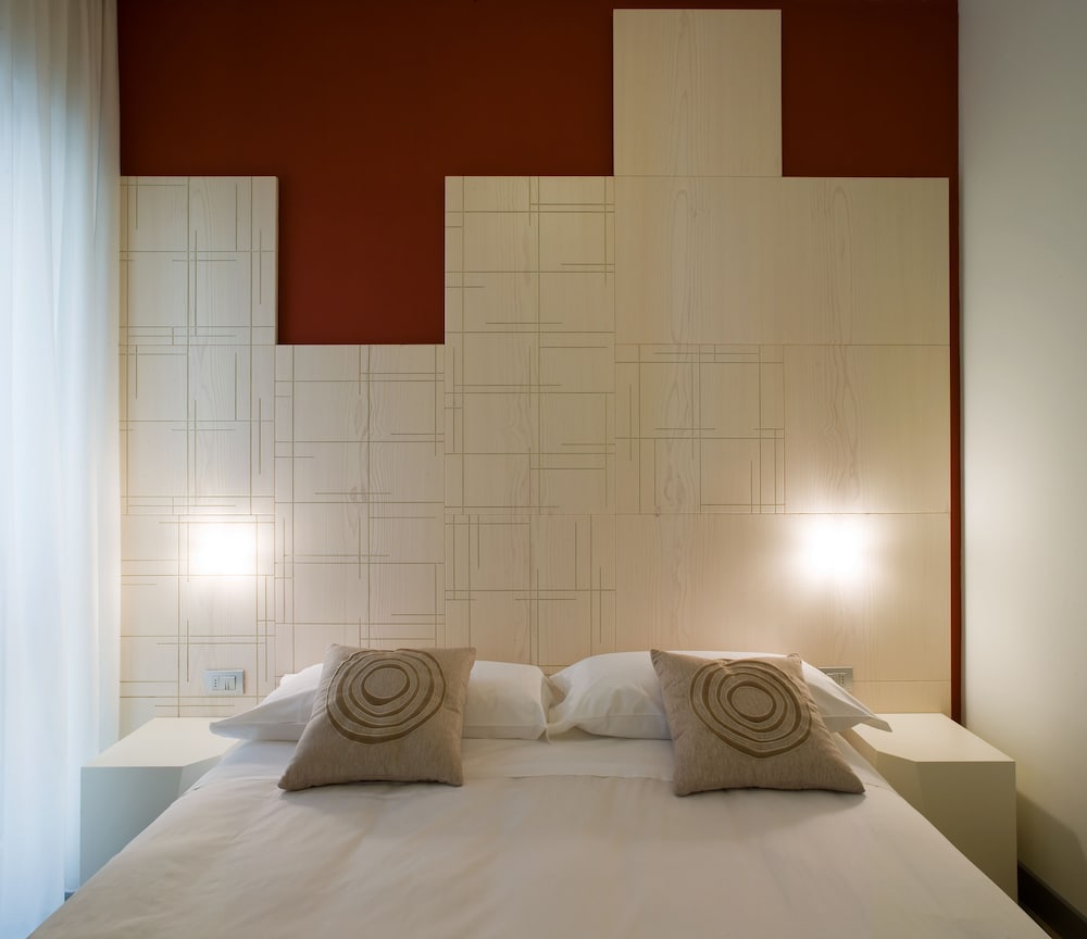Eos Hotel 26/72
