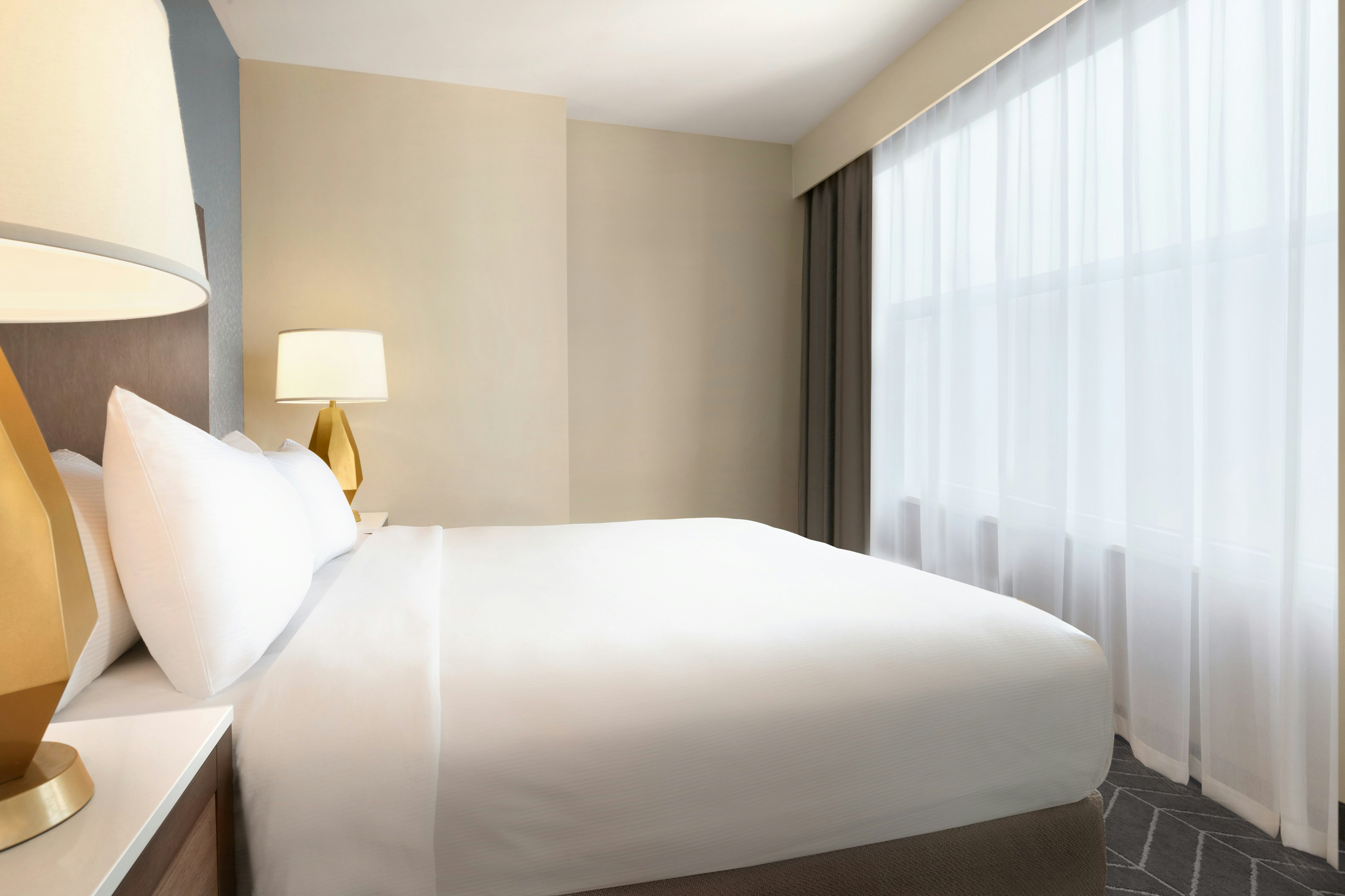 1 BEDROOM, SUITE, KING BED, ACCESSIBLE