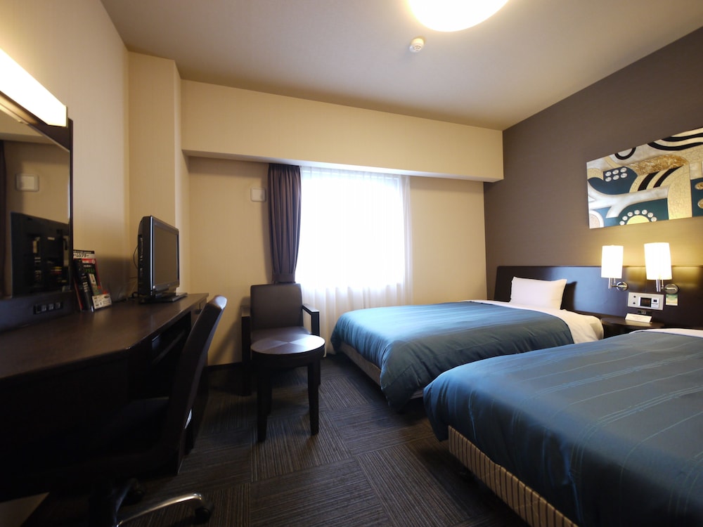 Hotel Route-Inn Ishinomaki Kanan Inter 12/36