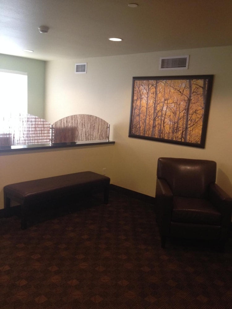 Aspen Suites Hotel Anchorage 14/22