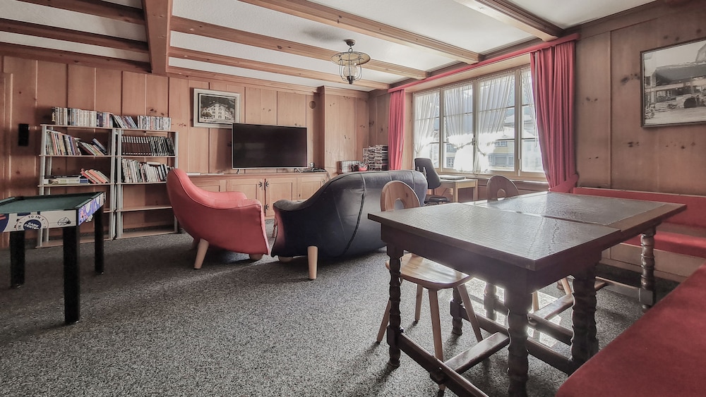 Rossli Hotel 47/64