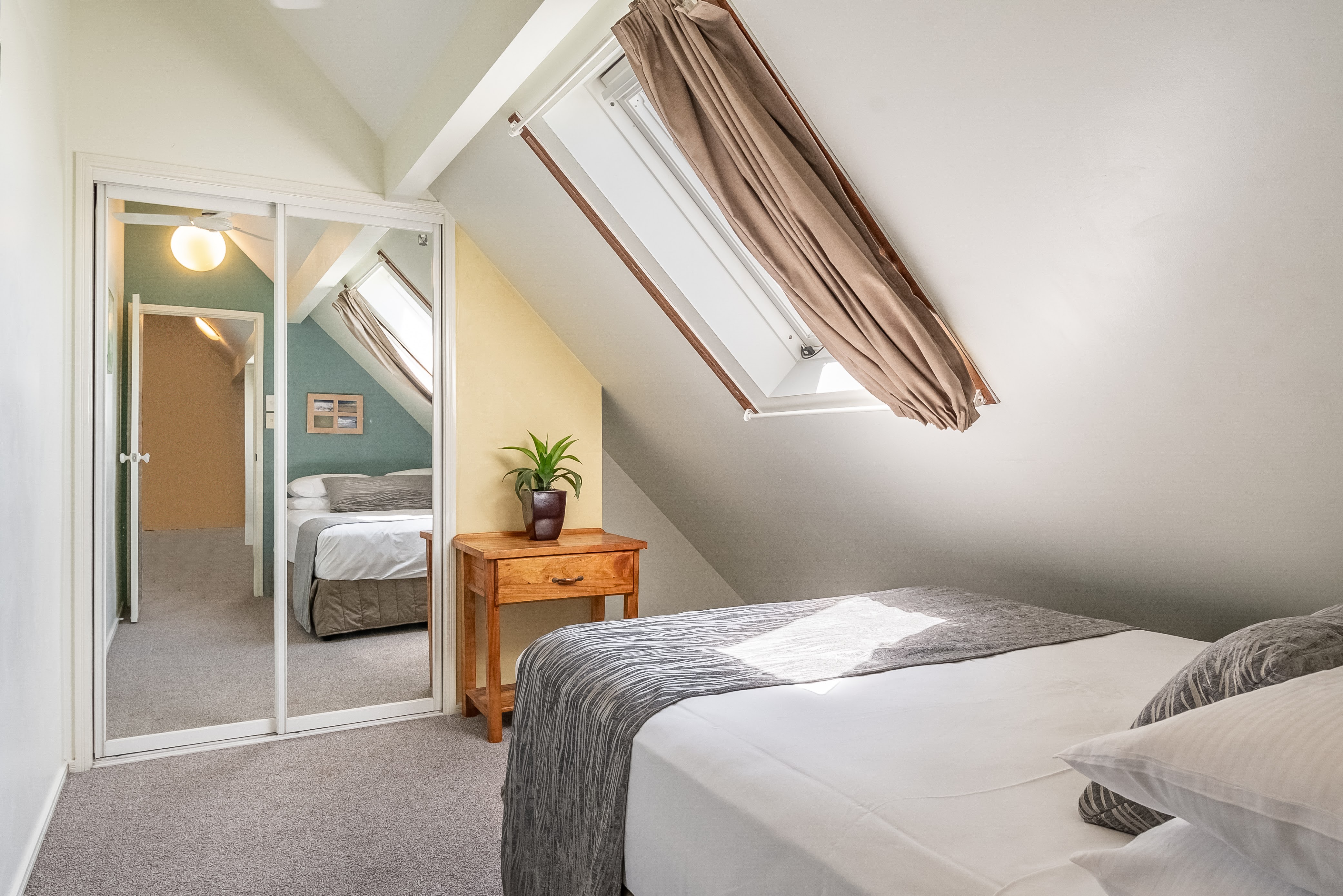 2 Bedrooms, Apartment