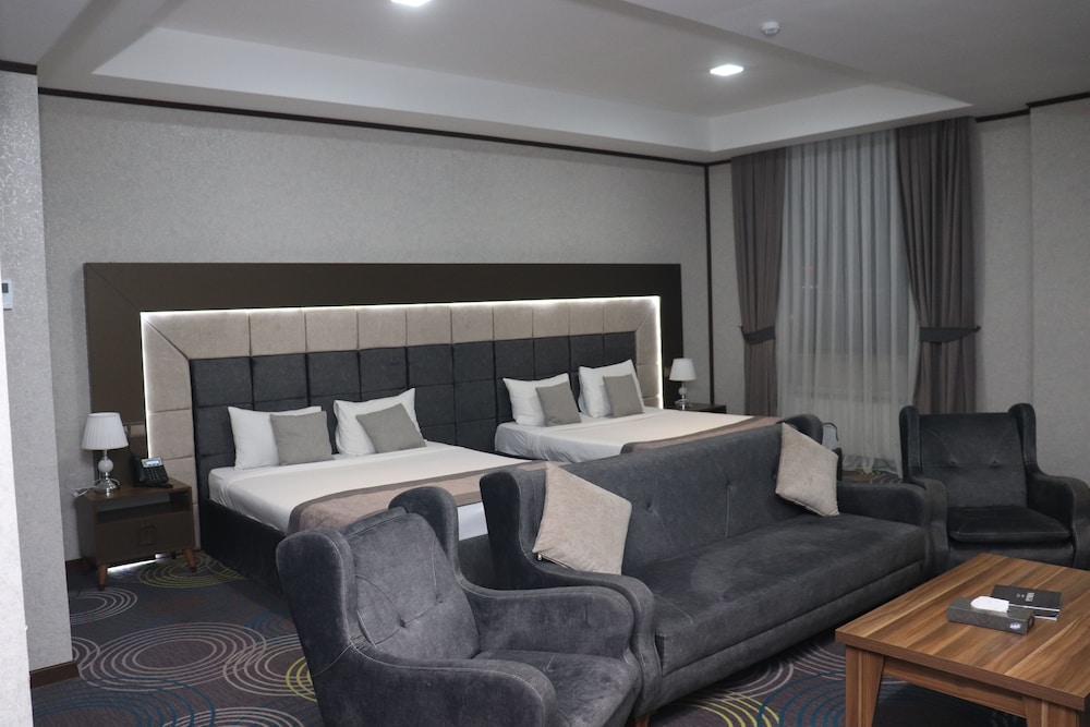 Volga Hotel Baku 18/32
