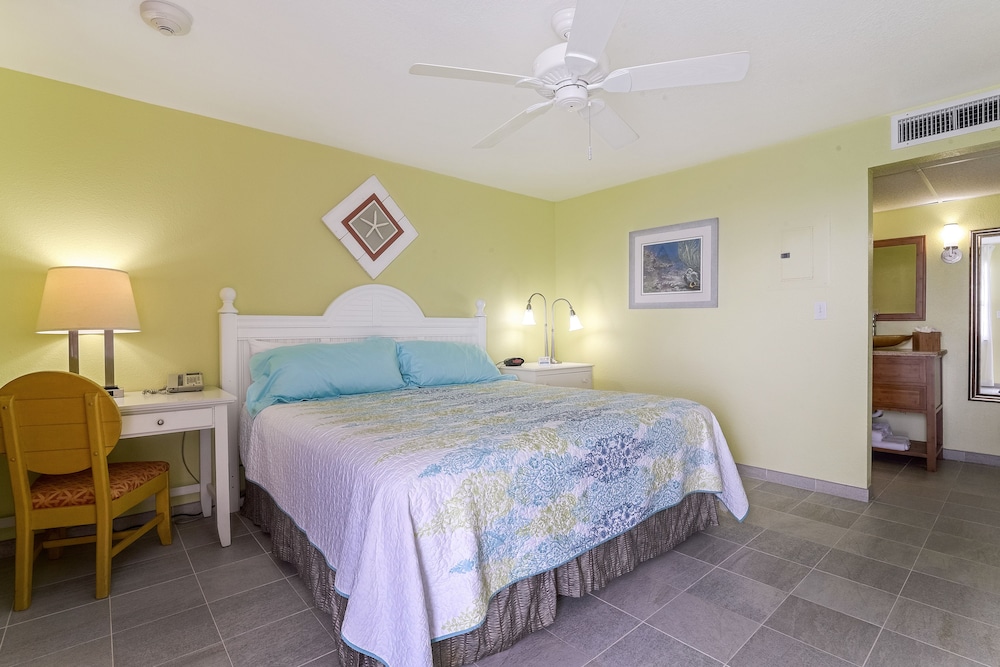 Glunz Ocean Beach Hotel and Resort 30/73