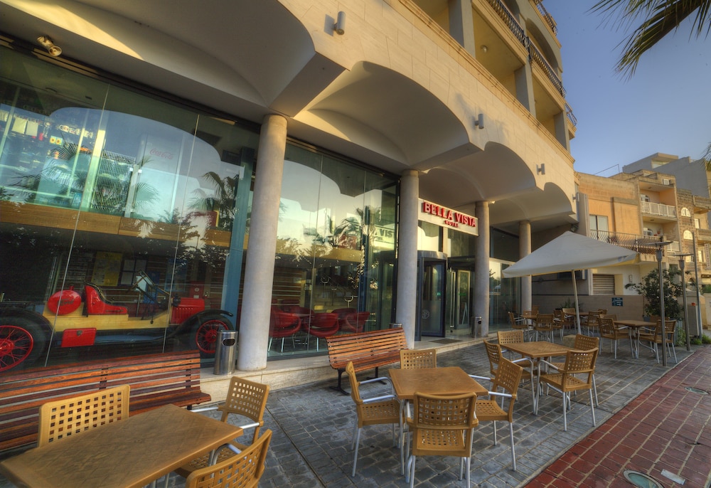 Bella Vista Hotel 27/38