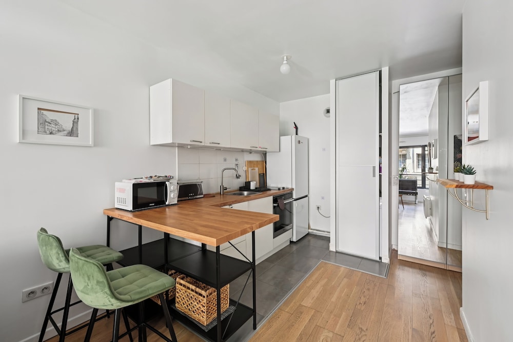 RESIDENCE AURMAT 8/69