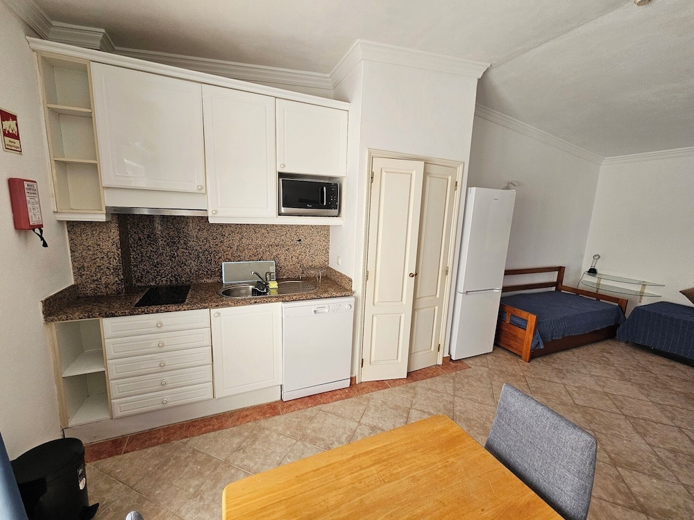 BORDA D AGUA APARTMENTS 4/75
