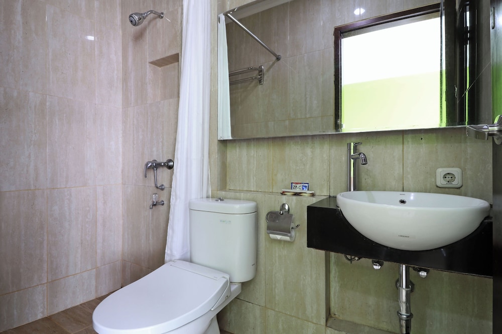 Hotel Bumi Makmur Indah 47/54