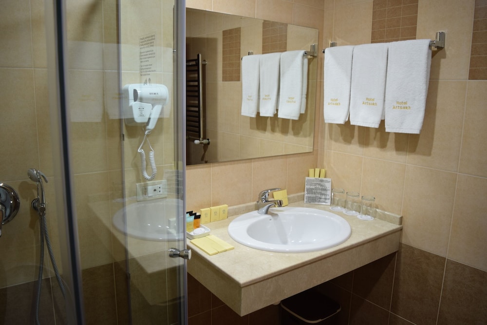 Artsakh Hotel 37/37