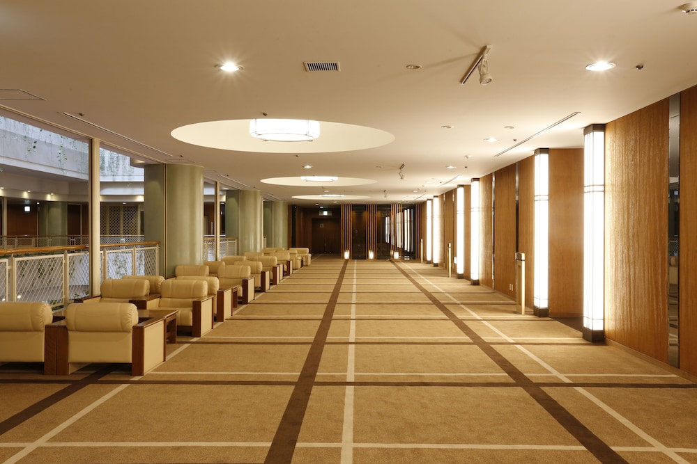 Aki Grand Hotel 66/76