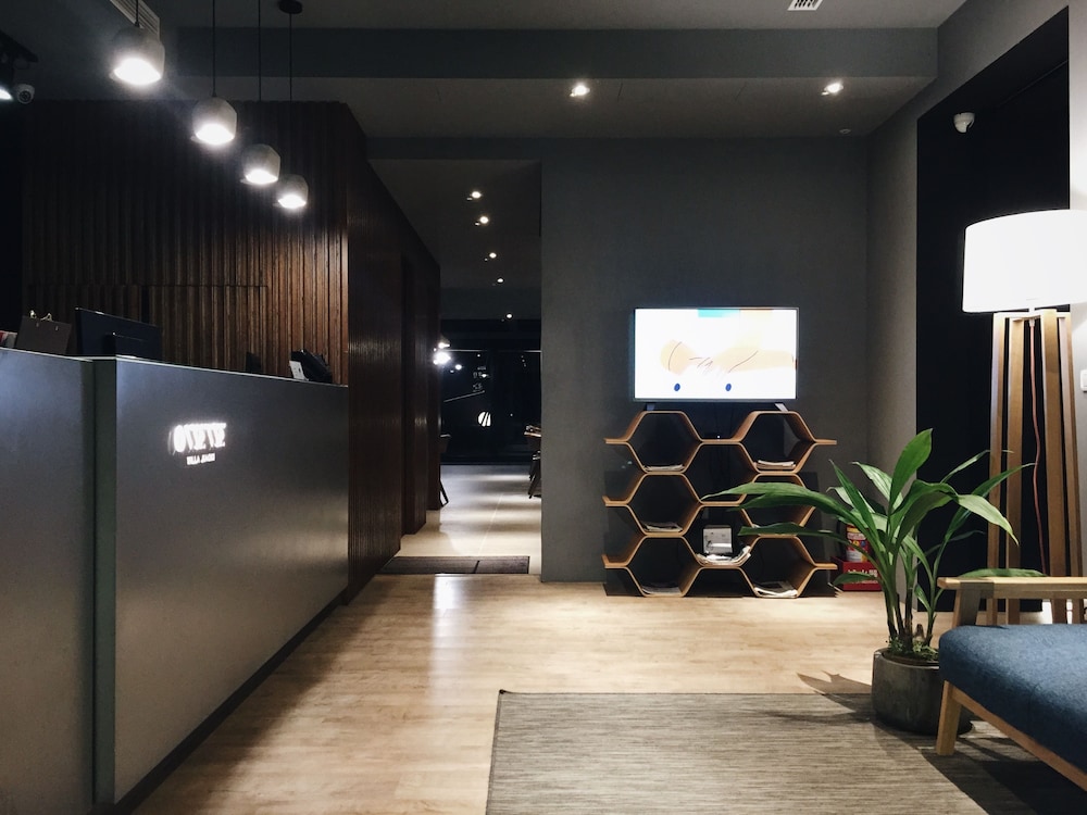 Onsense Villa 6/61