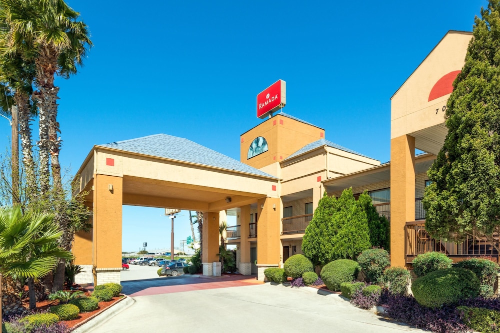 Ramada by Wyndham San Antonio Near SeaWorld/Lackland AFB 5/63
