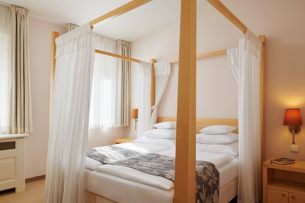 Ventana Hotel Prague 16/71