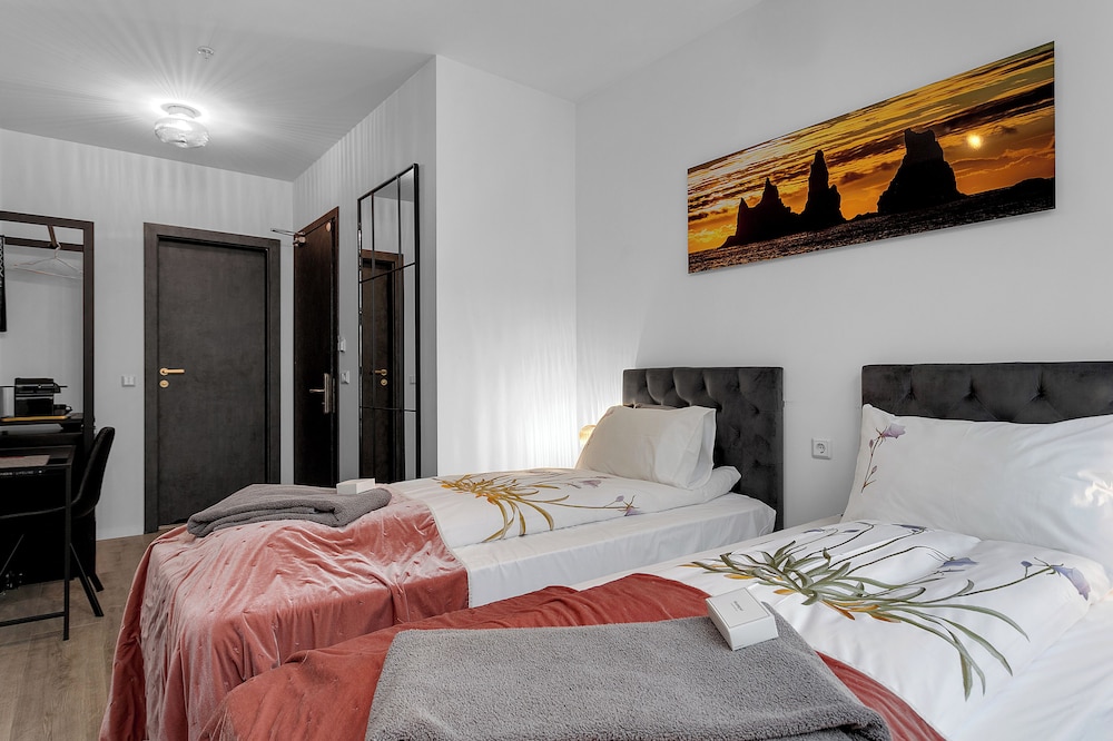 City Center Hotel 25/77
