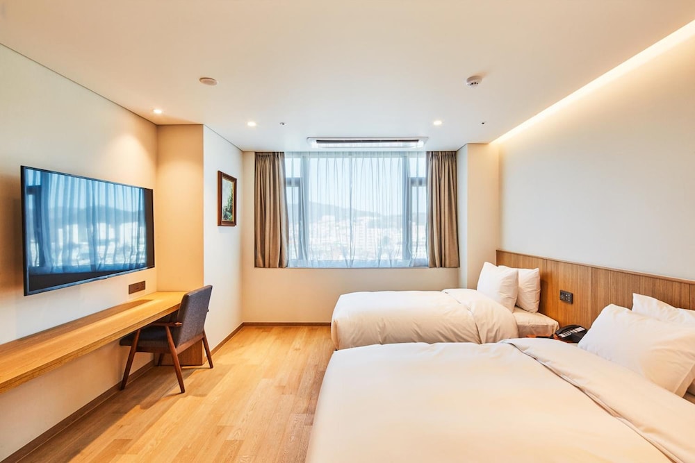 Hotel Arina 5/27