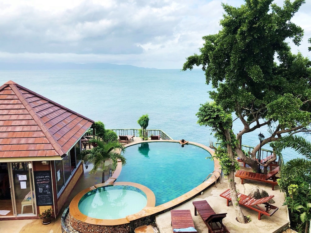 Suncliff Resort 69/73