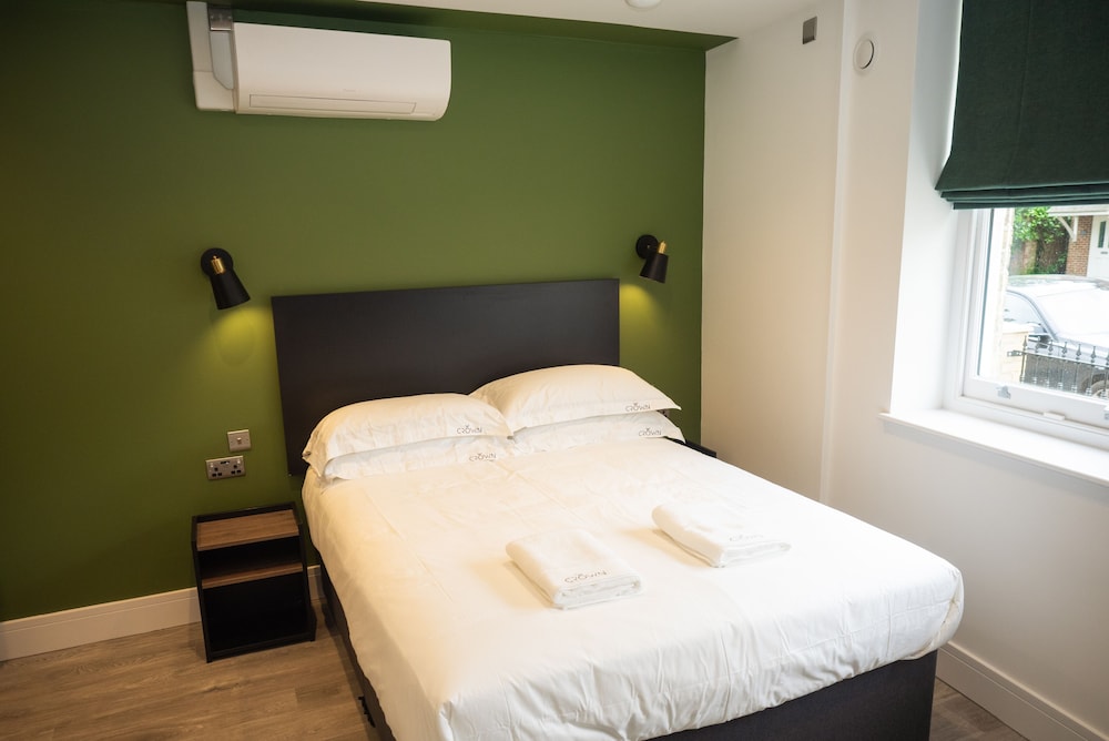 Crown Hotel 20/48