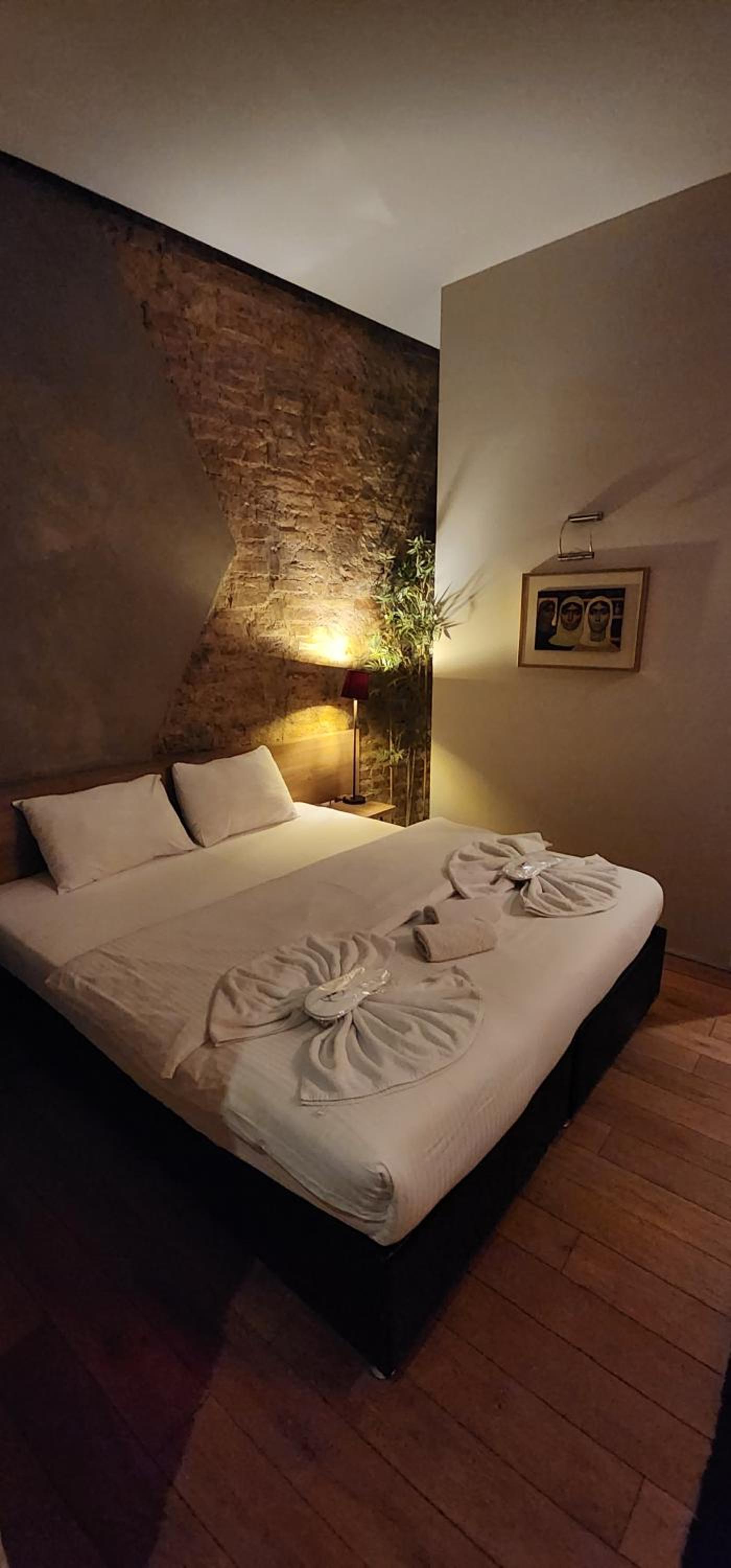 Flat, Studio, Kitchenette