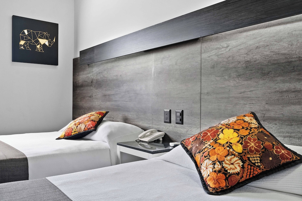 Homesuites Malecon 31/56