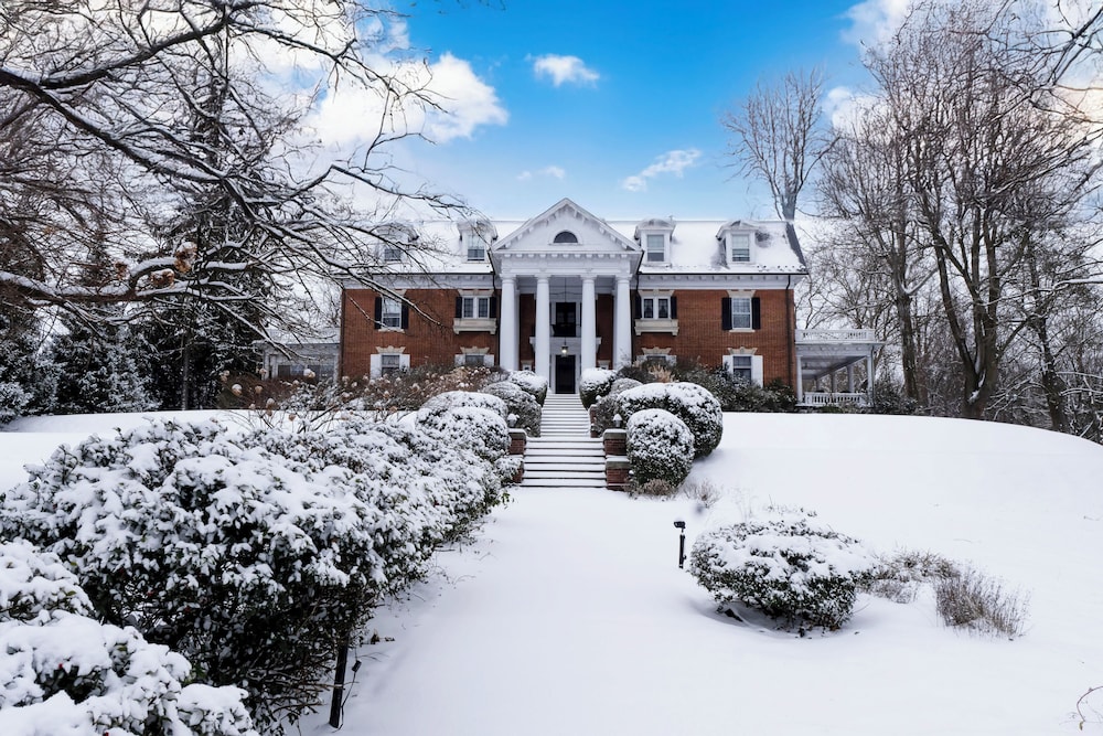 The Mercersburg Inn 51/58