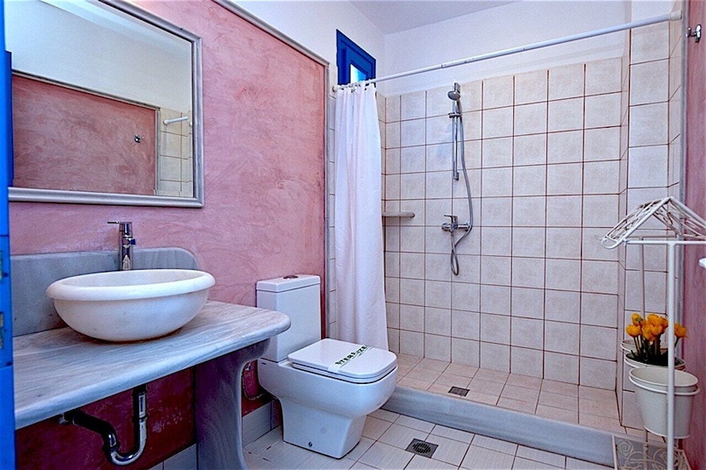 Dolphin Antiparos Villas and Suites 47/50
