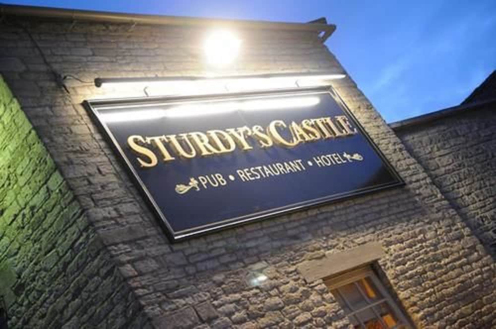 Sturdy's Castle Country Inn 2/47
