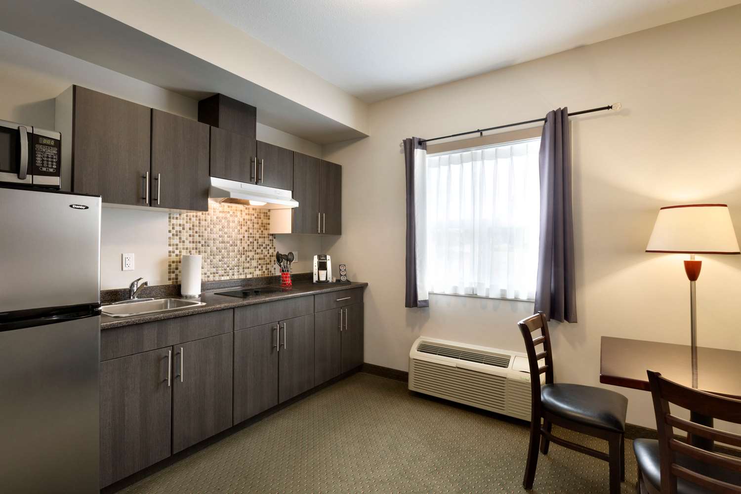 Travelodge by Wyndham Kindersley 19/23
