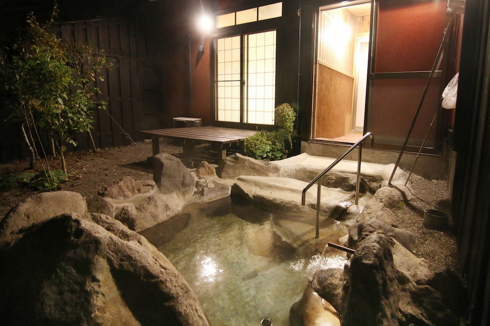Yufuin Ryoan Wazanho 25/49