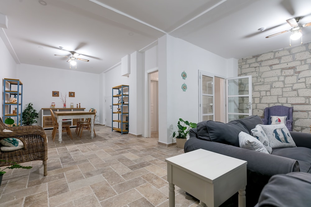 Fora Konak Alacati 24/50