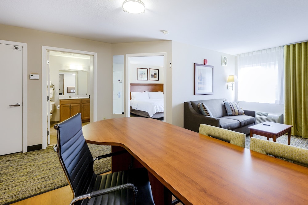 Candlewood Suites Savannah Airport 29/58