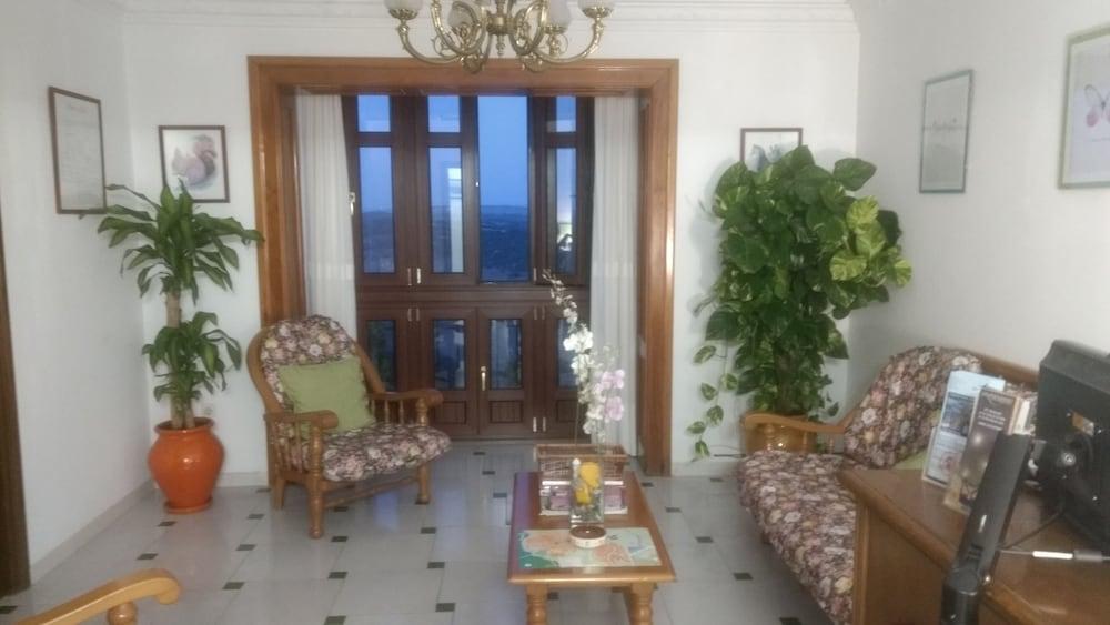 Hostal La Posada 9/11