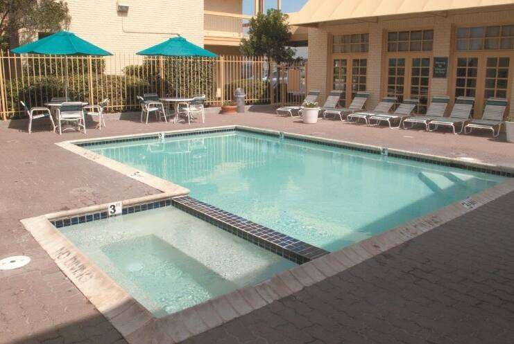 Days Inn By Wyndham Georgetown 6/16