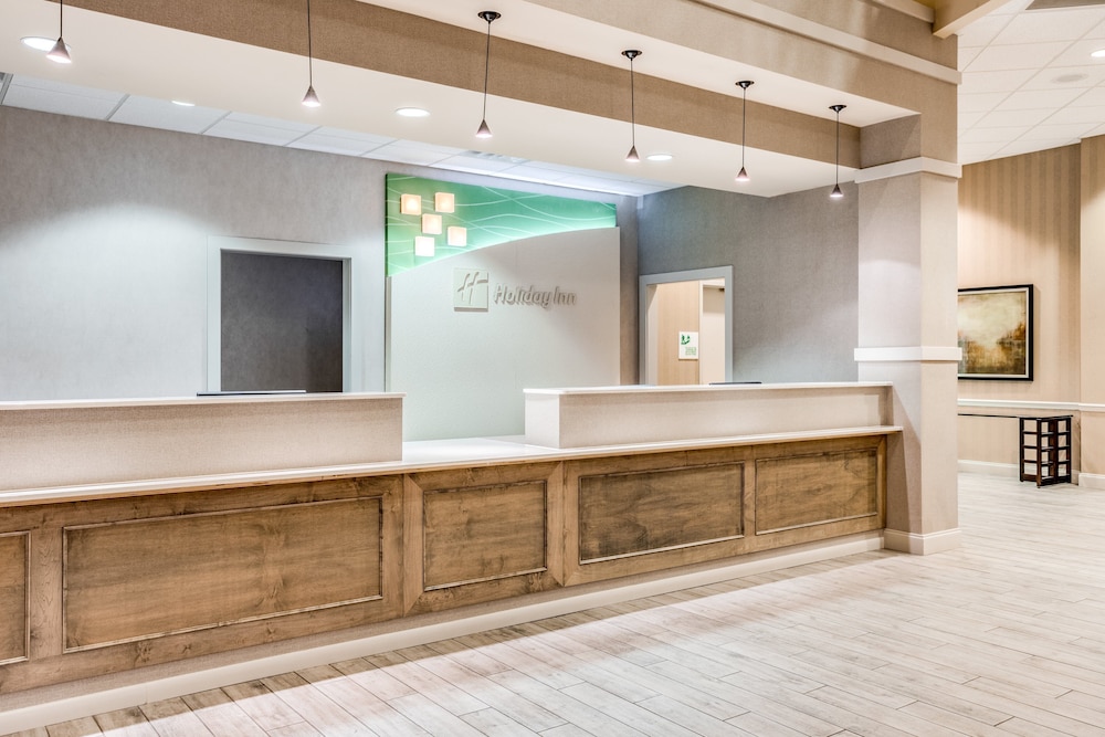 Holiday Inn Lafayette-City Centre 2/47