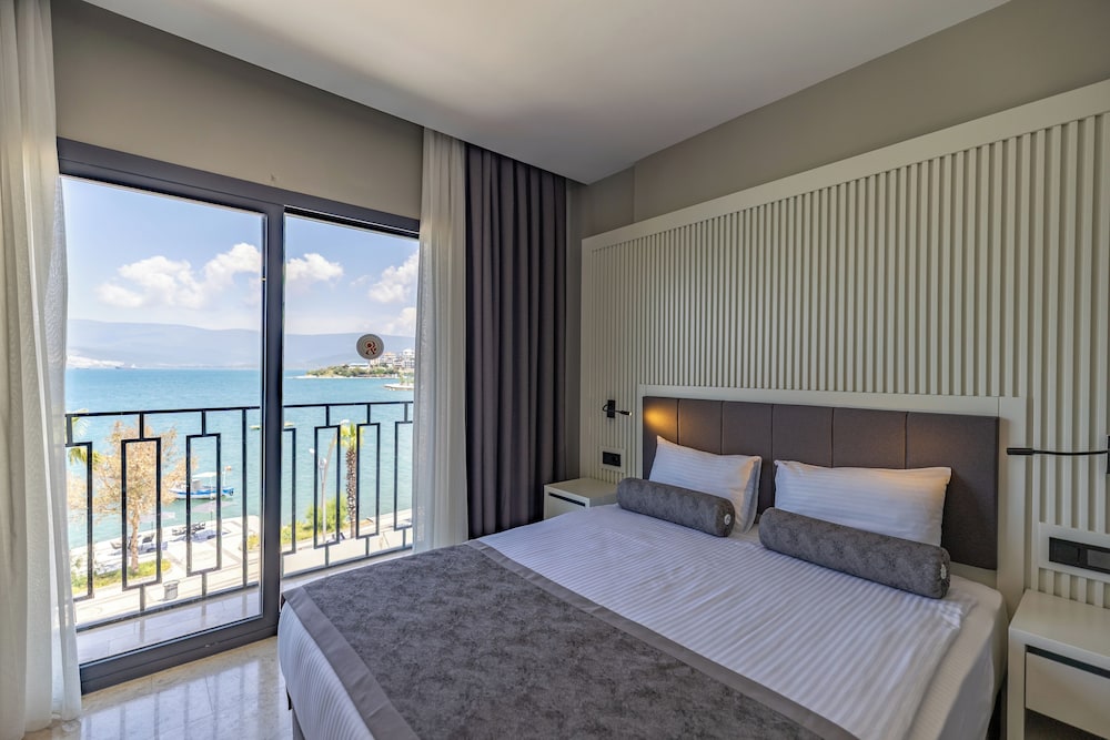 Roseira Mar Inn Luxury 20/55