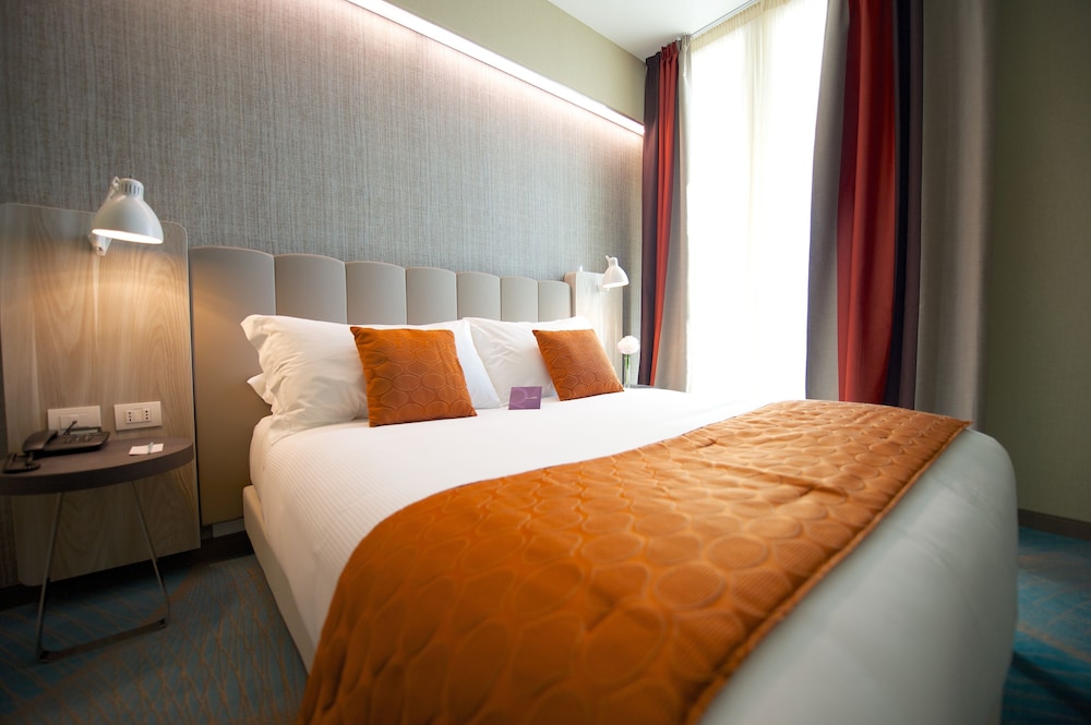 MERCURE FIRENZE CENTRO 16/73