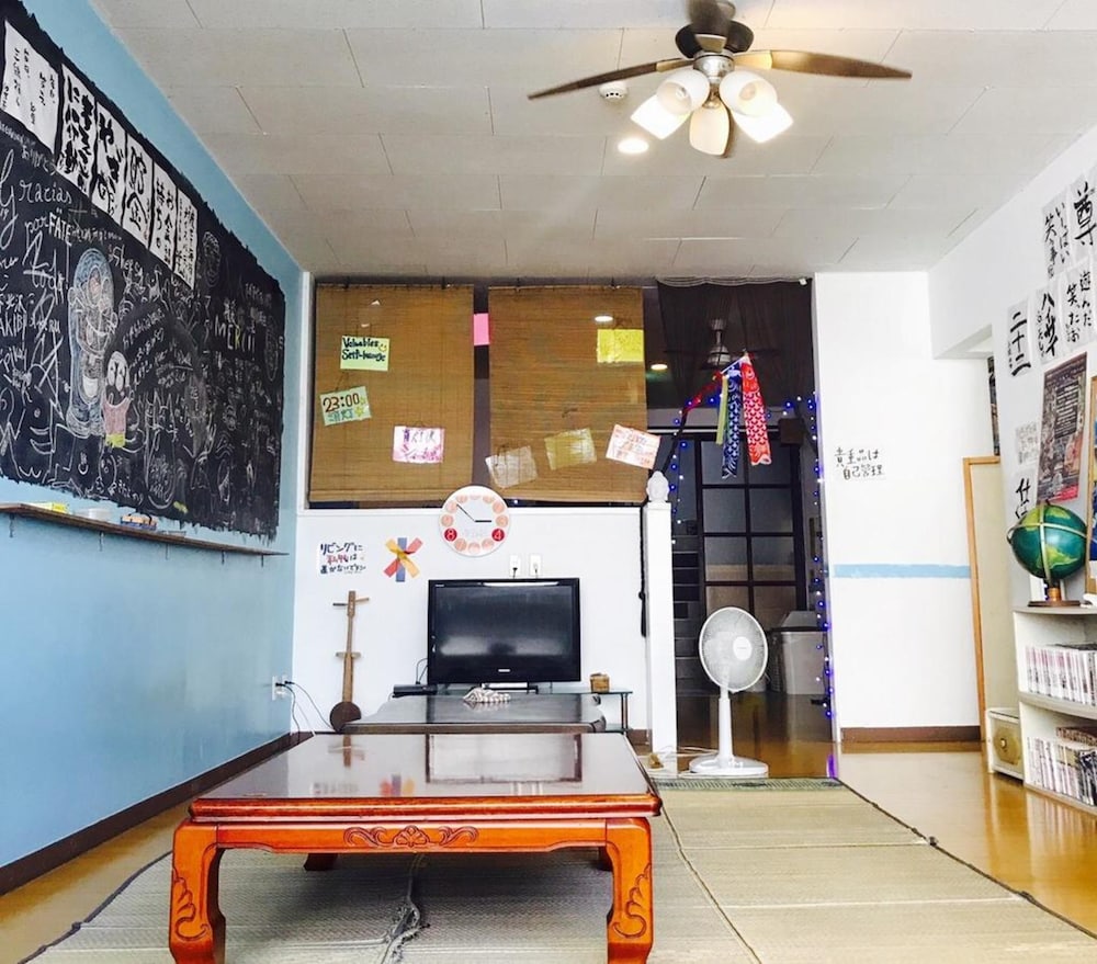 Little Asia Guest House 6/29