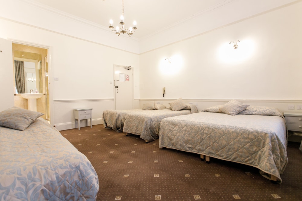 Jesmond Hotel 17/50