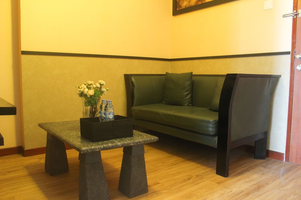 MARBELLA SUITES BANDUNG 36/73