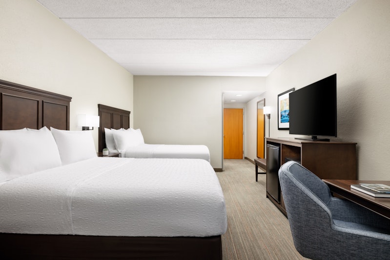 HAMPTON INN COLUMBIA 5/46