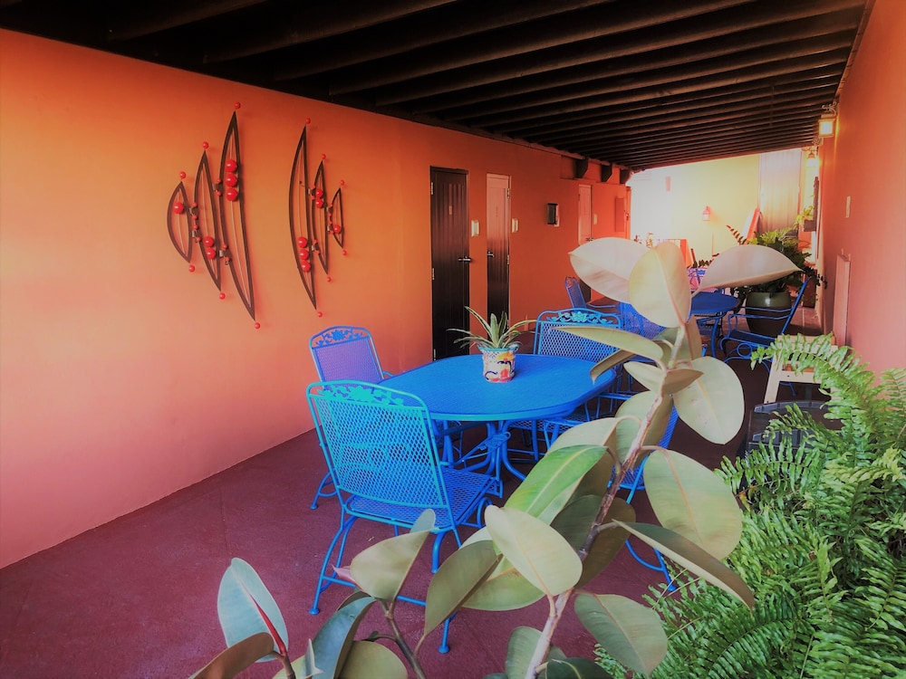 Hotel Colonial 38/50