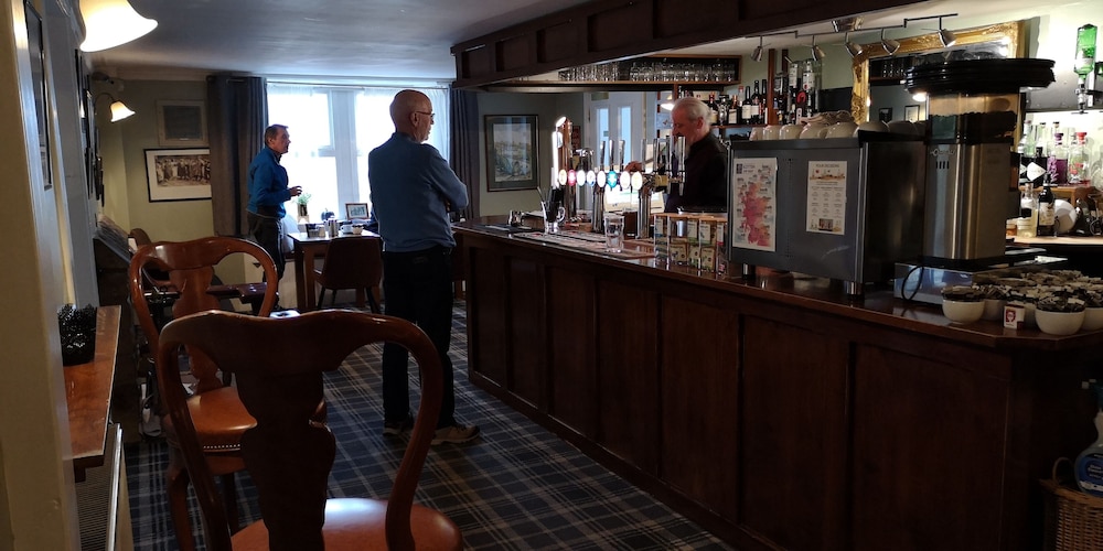 Bridge Of Cally Hotel 54/68