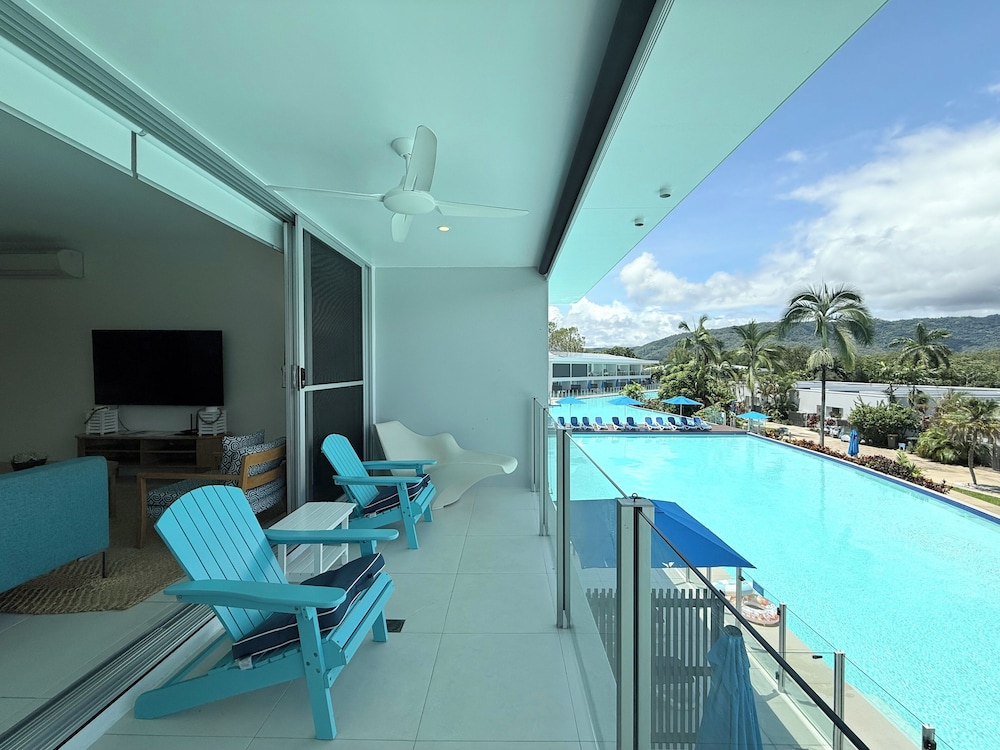 Pool Port Douglas 14/50