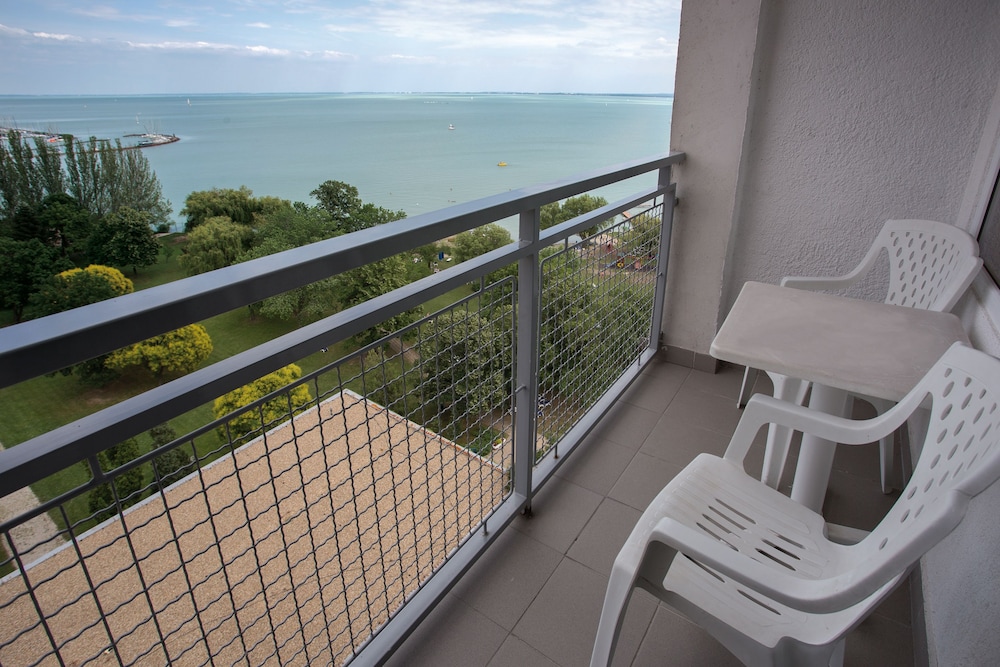 Marina Hotel photo5